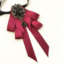 Load image into Gallery viewer, Men's Bow Tie