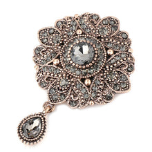 Load image into Gallery viewer, Women's Kinel Vintage Gray Crystal Flower Brooch