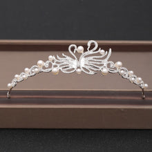 Load image into Gallery viewer, Women's Crown Baroque Headpiece