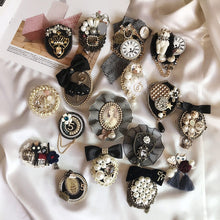 Load image into Gallery viewer, Women's Designer Brooches