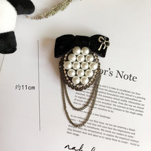 Load image into Gallery viewer, Women's Designer Brooches