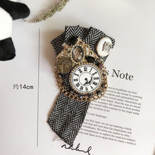 Load image into Gallery viewer, Women's Designer Brooches