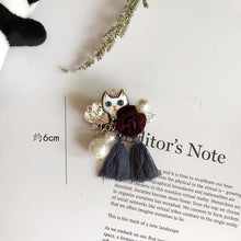 Load image into Gallery viewer, Women's Designer Brooches