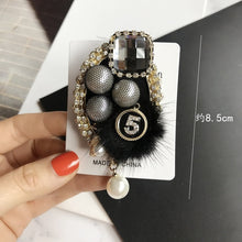 Load image into Gallery viewer, Women's Designer Brooches