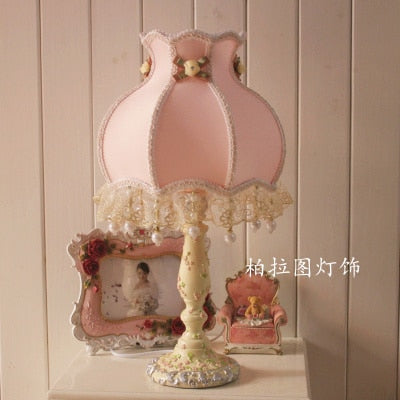 Vintage Pink Lace Lamp