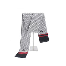 Load image into Gallery viewer, Men&#39;s Couverture Fashion Bee Scarf
