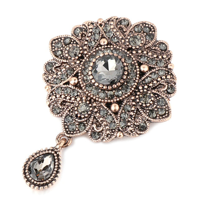 Women's Kinel Vintage Gray Crystal Flower Brooch