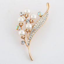 Load image into Gallery viewer, Women&#39;s High Quality Vintage Gold Brooch
