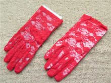 Load image into Gallery viewer, Women&#39;s Vintage Lace Gloves
